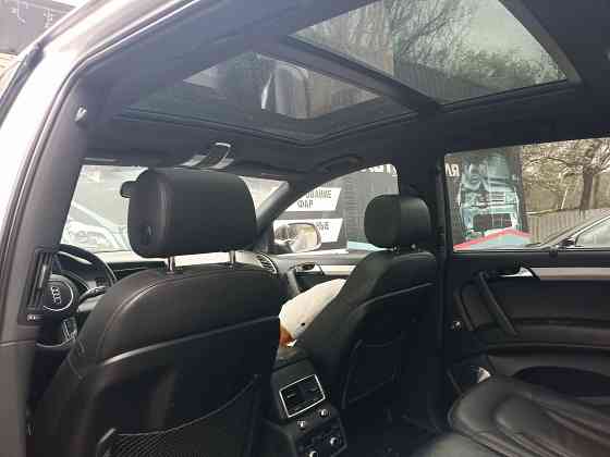 AUDI Q7 Донецк