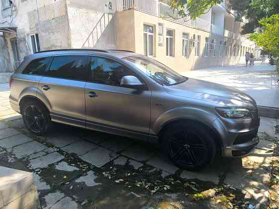 AUDI Q7 Донецк