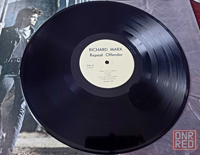 Текст:  

Richard Marx виниловая пластинка Repeat Offender Херсон - изображение 3