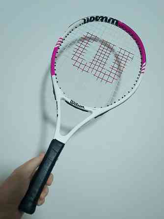 Продам оригинальную ракетку Wilson Blade 23 Херсон