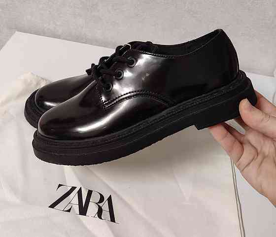 Туфли для девочки Zara, размер 32. Каменка