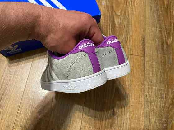 Adidas кроссовки кросівки детские на девочку Адидас оригинал р.33 Камышаны