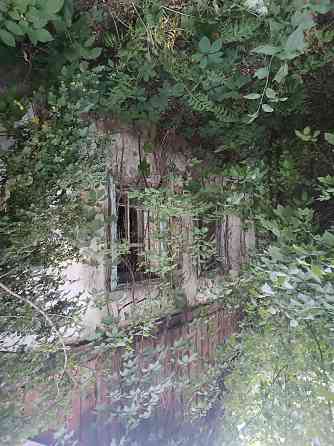 Продам 16 соток приватизированной земли с небольшим домиком в п. Александровка Донецк