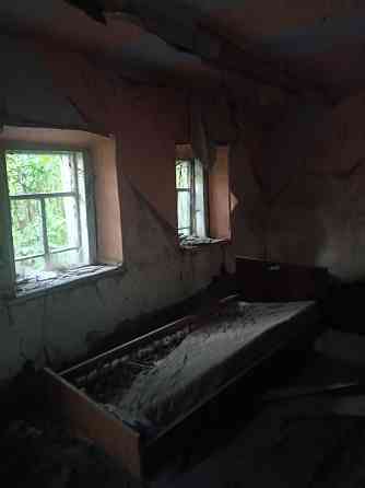 Продам 16 соток приватизированной земли с небольшим домиком в п. Александровка Донецк