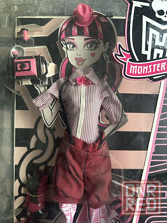 Аутфит Monster high Draculaura Newspaper Club Запорожье - изображение 5