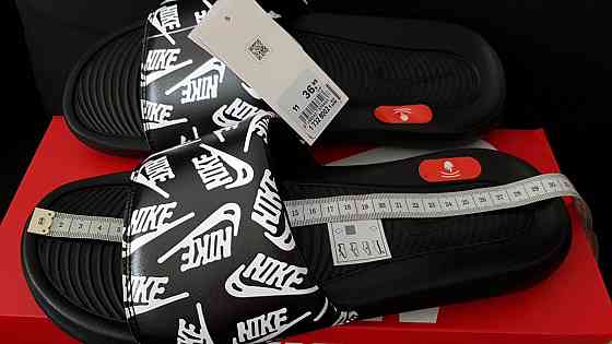 Легкие и мягкие шлепанцы  Nike VICTORI ONE 44,45,46р оригинал. Запорожье