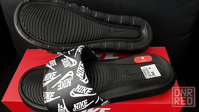 Легкие и мягкие шлепанцы  Nike VICTORI ONE 44,45,46р оригинал. Запорожье - изображение 2