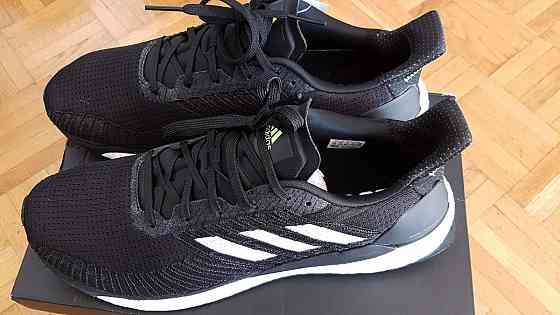 Легкие и мягкие кроссовки Adidas SOLAR BOOST19 46р,оригинал. Запорожье