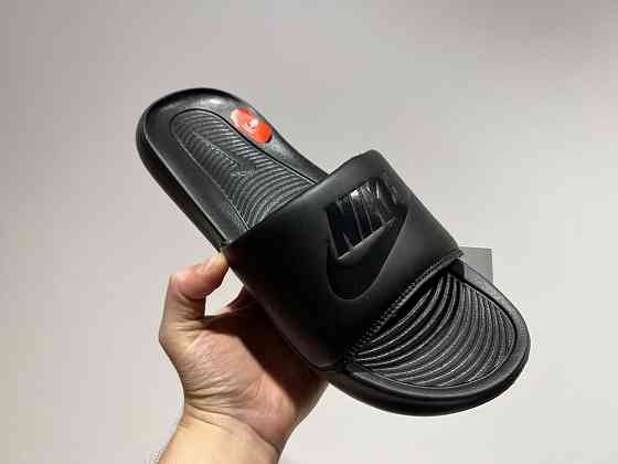 Тапочки Nike Victori One CN9675-003 Запорожье
