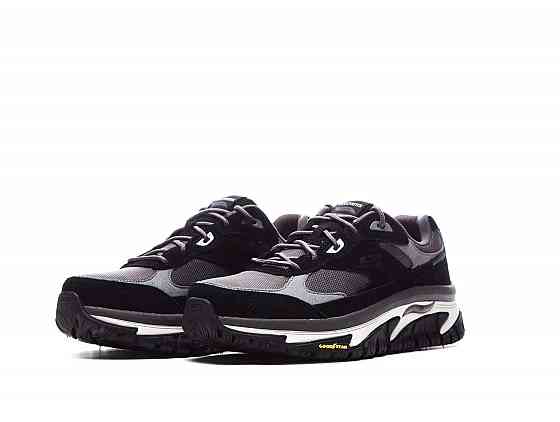 Мужские кроссовки Skechers Arch Fit Goodyear. Оригинал. Р 43. Запорожье