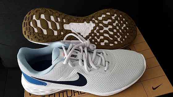 Очень легкие и мягкие кроссовки Nike Revolution 6NN 42р стелька 27см. Запорожье