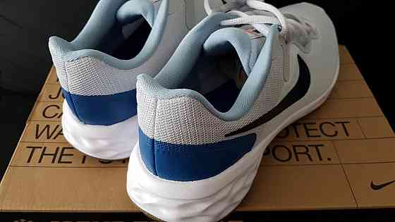 Очень легкие и мягкие кроссовки Nike Revolution 6NN 42р стелька 27см. Запорожье