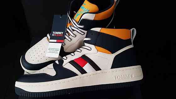 Высокие кроссовки из нат.кожи Tommy Hilfiger 42р,оригинал. Запорожье