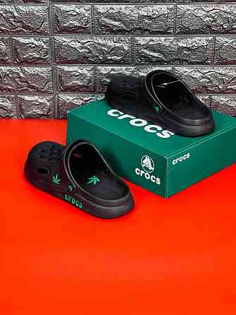 Мужские шлепанцы crocs черные уличные тапочки крокс Запорожье