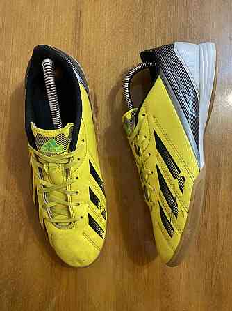 Футзалки adidas F10 Запорожье