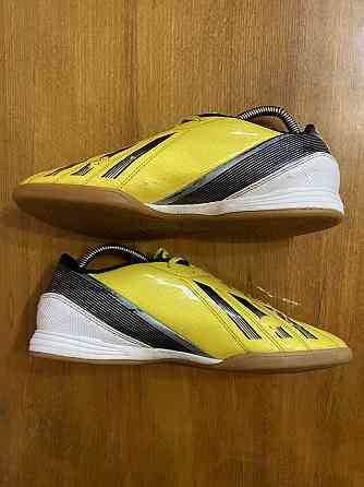 Футзалки adidas F10 Запорожье
