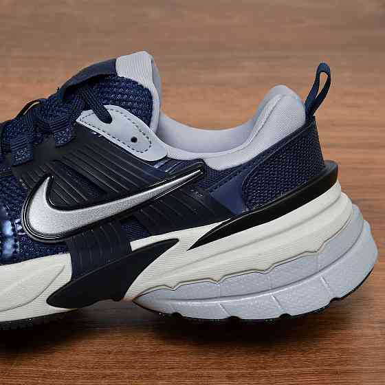Nike V2K Run Thunder Blue кроссовки оригинал 42.5 / 27см (HJ4497-400) Запорожье