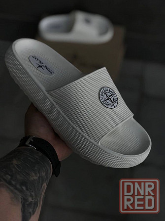 Мужские шлёпанцы stone island белые стильны тапочки стон айленд Запорожье - изображение 1