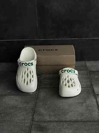 Мужские кроксы сабо белые уличные тапочки crocs новинка сезона 2025 Запорожье