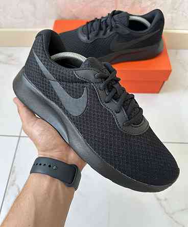 Nike Tanjun DJ6258-001 Запорожье