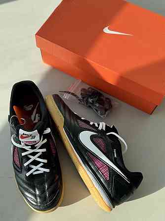 Футзалки Nike Supreme x Запорожье