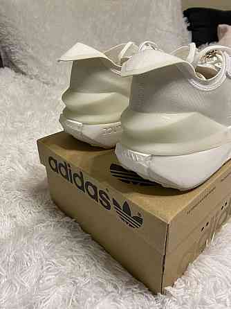 Новые ОРИГИНАЛ оригінал кроссовки кросівки Adidas адидас Avryn Запорожье