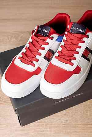 TOMMY HILFIGER оригинал. Мужские кроссовки белые размер 45 30 см Запорожье