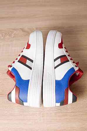 TOMMY HILFIGER оригинал. Мужские кроссовки белые размер 45 30 см Запорожье
