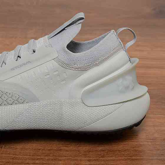 Under Armour HOVR Phantom 3 Storm кроссовки оригинал 42.5 / 27см Запорожье