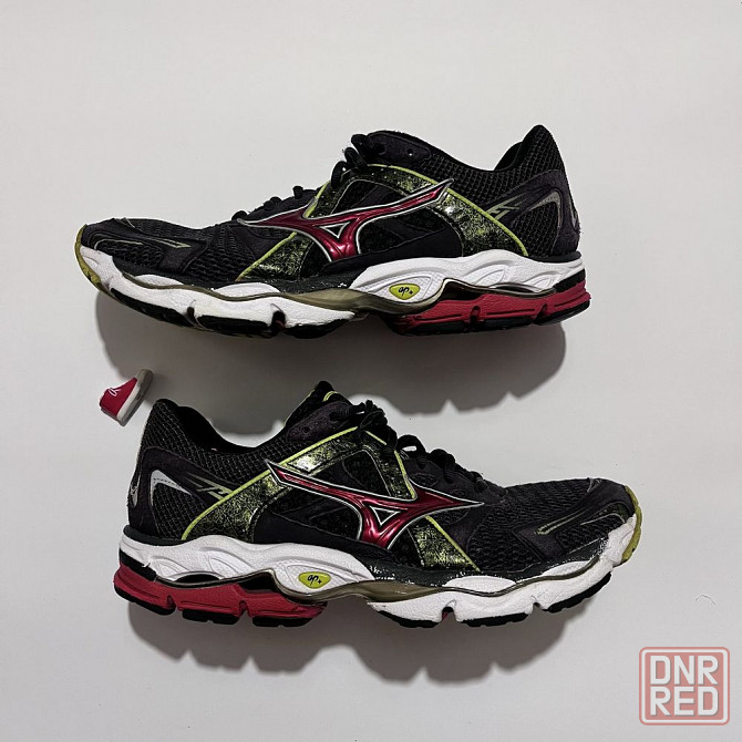 Mizuno Enigma 44р кроссовки беговые Запорожье - изображение 1