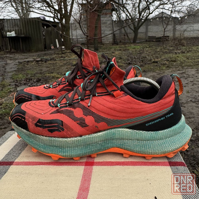 Кроссовки Saucony Endorphin Trail Red, 44-44,5 размер, Оригинал Запорожье - изображение 1