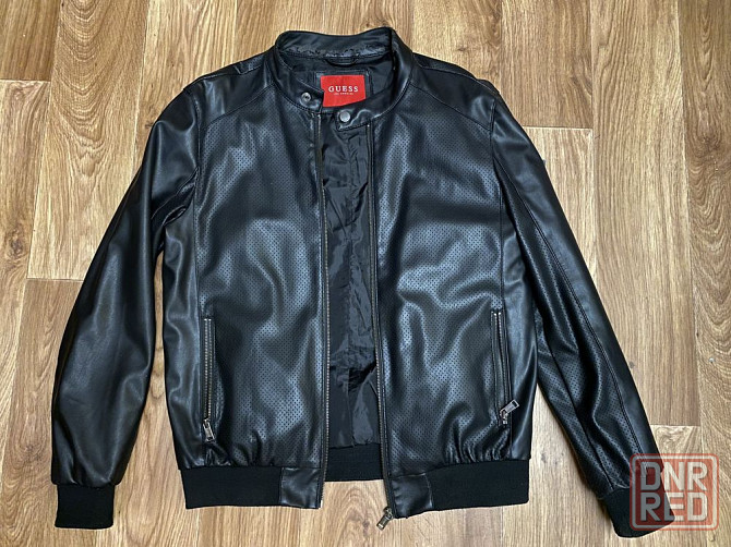 Мужская черная перфорированная куртка Guess Запорожье - изображение 1