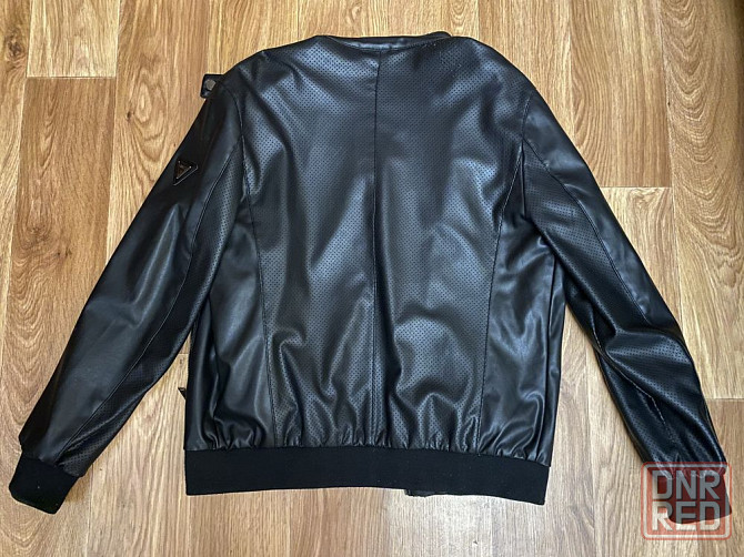 Мужская черная перфорированная куртка Guess Запорожье - изображение 4