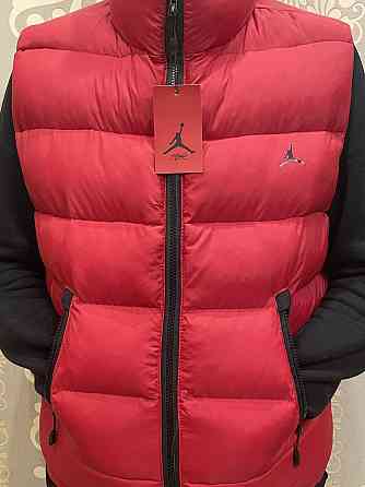 Jordan Продам жилет мужской Jordan  XS-XXXLна экопуху Цвета 3 Запорожье