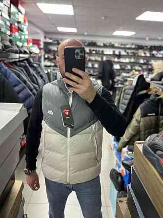 Жилетка Nike Storm-fit  Windrunner Primaloft DR9617-084 Запорожье