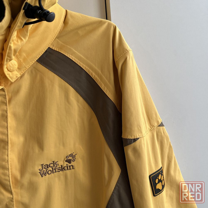 Женская ветровка Jack Wolfskin размер М Запорожье - изображение 2