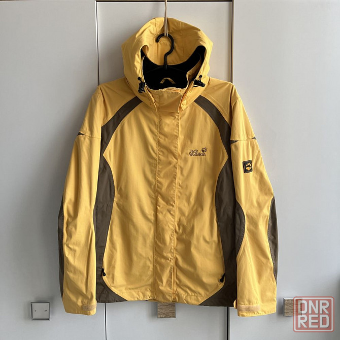 Женская ветровка Jack Wolfskin размер М Запорожье - изображение 1
