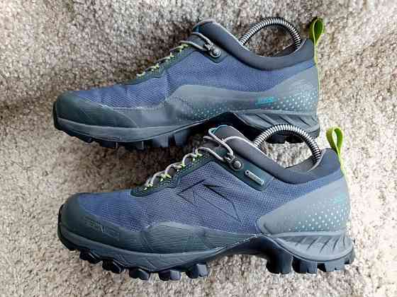 SALOMON, TECNICA Plasma р 39-40 Оригинал! Трекинговые кроссовки Запорожье