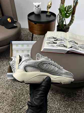 Женские кроссовки адидас Adidas Originals Ozmillen Silver White 36-41 Запорожье
