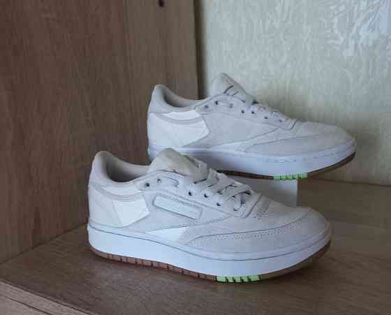 Кроссовки Reebok р.38 стелька 24,5 см кожа Запорожье