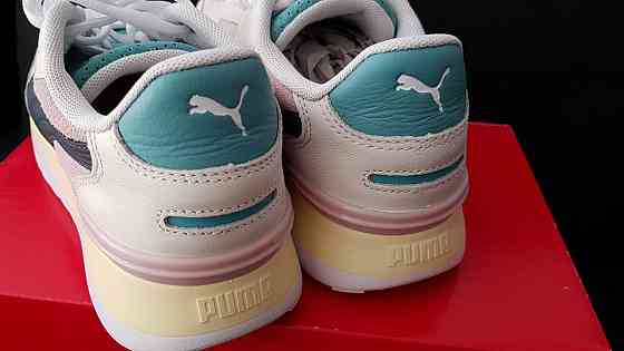 Кроссовки из нат.кожи Puma R78 Voyage Premium 37р,стелька 23,5см. Запорожье