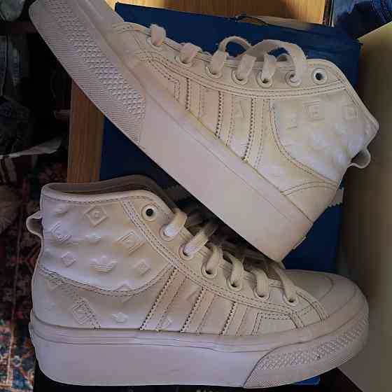 Adidas женские кроссовки Запорожье