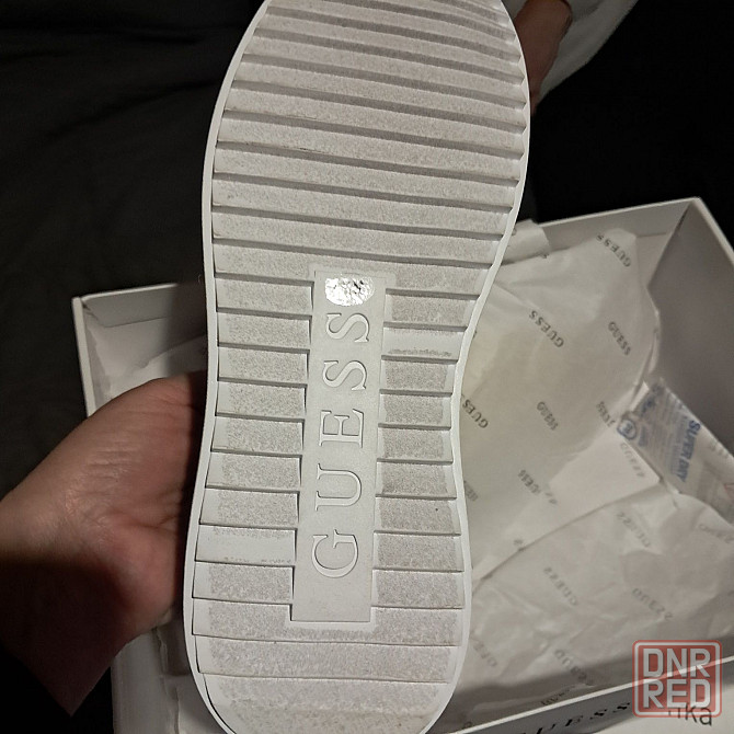 GUESS  женские кроссовки Запорожье - изображение 4