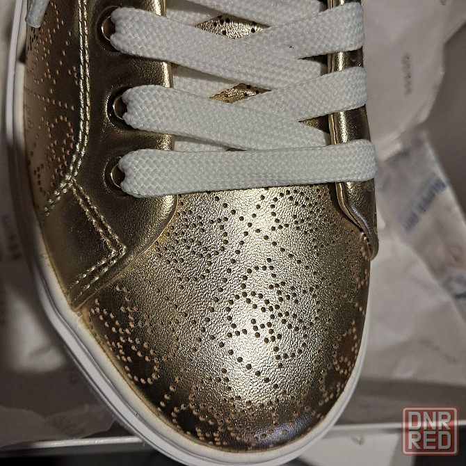GUESS  женские кроссовки Запорожье - изображение 3