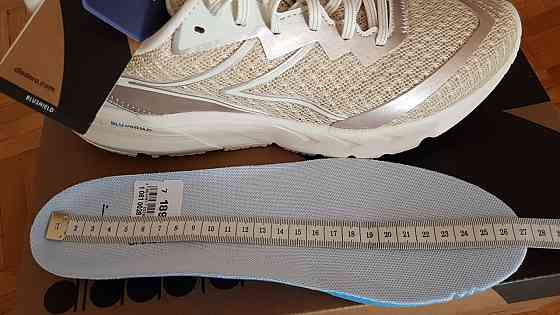 Легкие и мягкие кроссовки Diadora MYTHOS BLUSHIELD VOLO2 GOLD оригинал Запорожье
