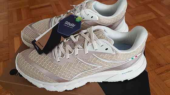 Легкие и мягкие кроссовки Diadora MYTHOS BLUSHIELD VOLO2 GOLD оригинал Запорожье