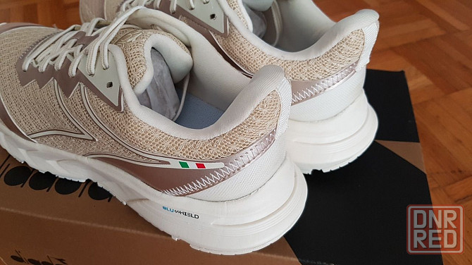 Легкие и мягкие кроссовки Diadora MYTHOS BLUSHIELD VOLO2 GOLD оригинал Запорожье - изображение 4