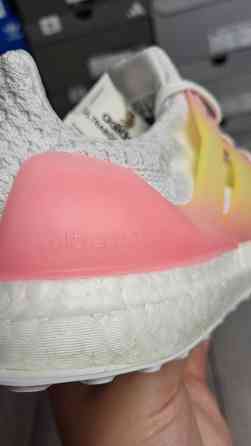 Оригинальные женские кроссовки Adidas Ultraboost GX9762 Запорожье