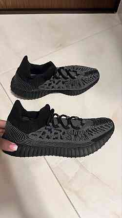Кроссовки Adidas Yeezy оригинал стелька 26,5-27 Запорожье