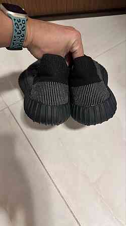 Кроссовки Adidas Yeezy оригинал стелька 26,5-27 Запорожье
